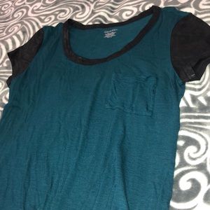 T-shirt with leather